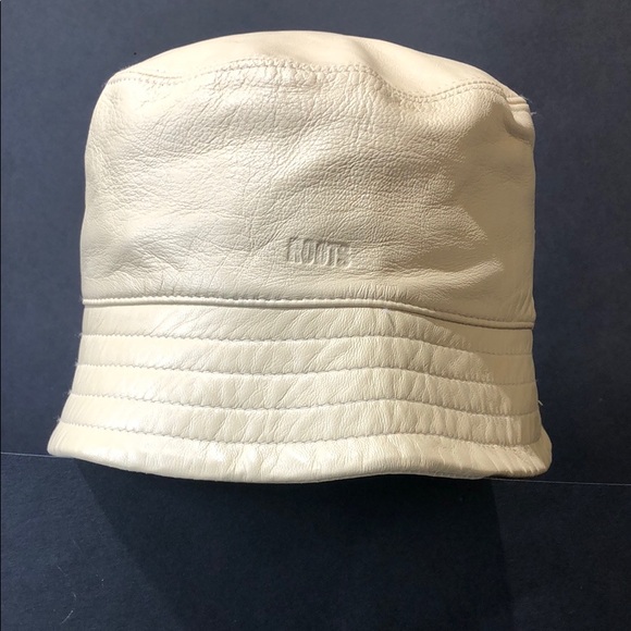 Roots Accessories - 🆕Roots vintage leather bucket hat; size M/L.